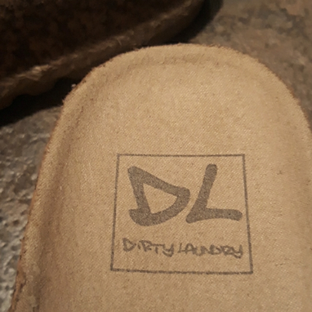Dirty Laundry Sandals View 4